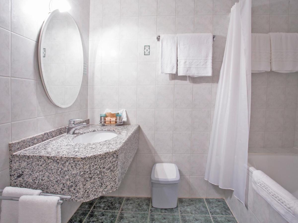 Hotel Du Cheval Blanc - City Center ビユール エクステリア 写真