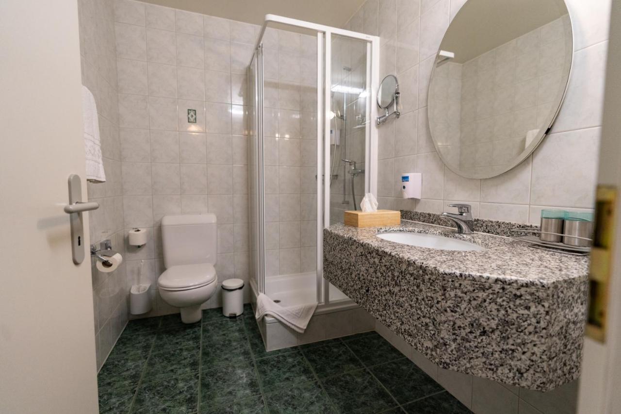Hotel Du Cheval Blanc - City Center ビユール エクステリア 写真